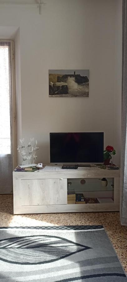 Casa Ilanfra - Appartamenti Gabbiano, Farfalla E Stella Marina Piombino Luaran gambar