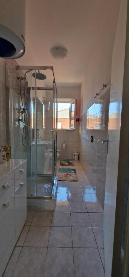 Casa Ilanfra - Appartamenti Gabbiano, Farfalla E Stella Marina Piombino Luaran gambar